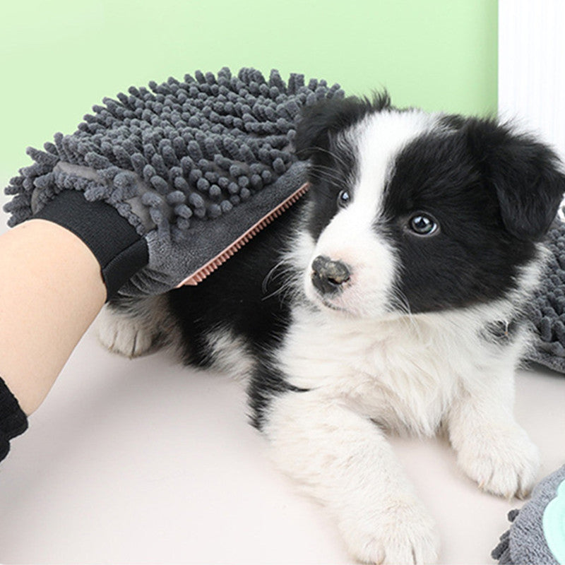 2-in-1 Pet Grooming Glove for Bathing and Massaging