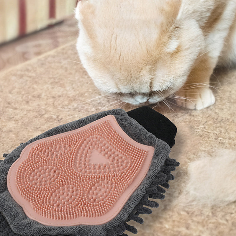 2-in-1 Pet Grooming Glove for Bathing and Massaging